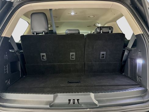 Used 2024 Ford Expedition XLT image 31