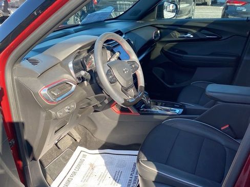 Used 2023 Chevrolet TrailBlazer RS w/ Sun and Liftgate Package image 27