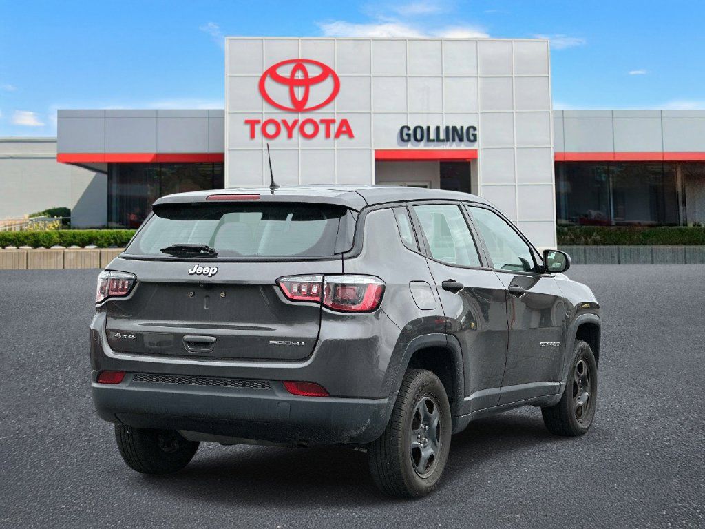 Used 2018 Jeep Compass Sport AWD/4WD image 5