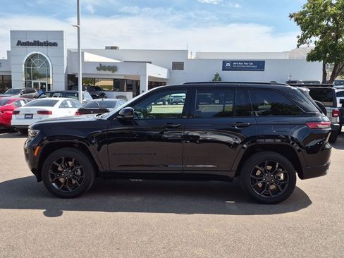 Used 2024 Jeep Grand Cherokee Limited 4xe AWD/4WD image 9