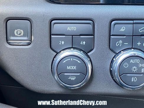 Used 2025 GMC Sierra 1500 SLT image 31