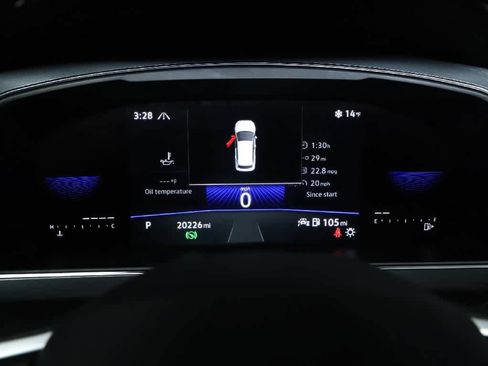 Certified 2023 Volkswagen Tiguan SE image 24