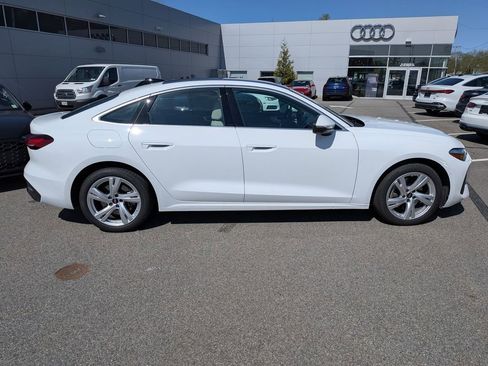 Used 2025 Audi A5 2.0T Premium w/ Convenience Package AWD/4WD image 2