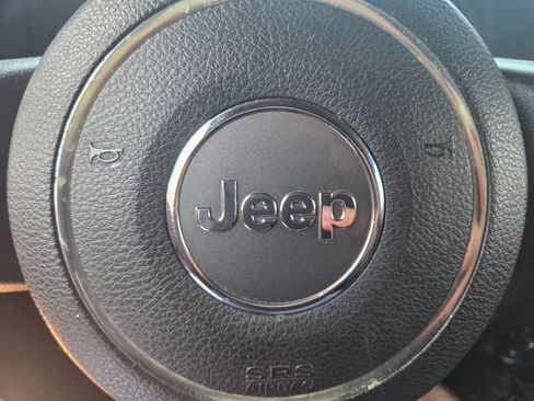 Used 2014 Jeep Wrangler Unlimited Sahara w/ Max Tow Package AWD/4WD image 27
