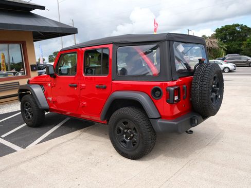 Used 2020 Jeep Wrangler Unlimited Sport AWD/4WD image 3