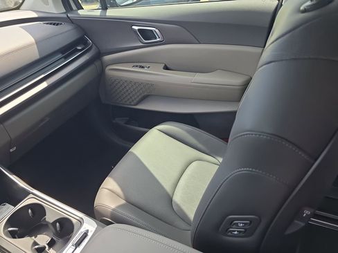 New 2026 Kia Carnival SX FWD image 16