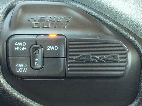 Used 2020 RAM 3500 Big Horn image 17