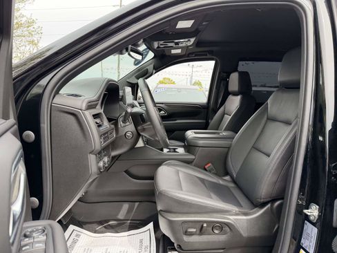 Certified 2023 Chevrolet Tahoe Z71 w/ Luxury Package AWD/4WD image 11