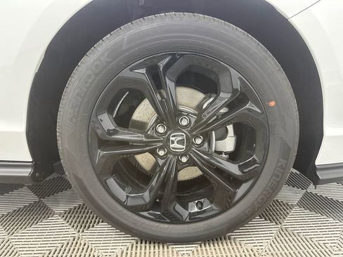 New 2025 Honda Accord SE image 13