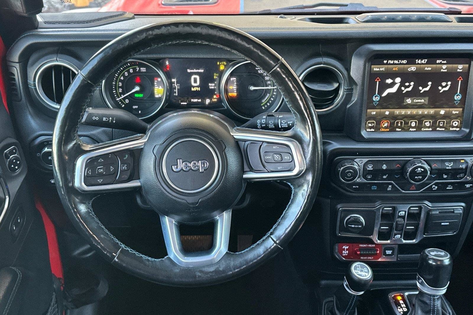Used 2021 Jeep Wrangler Unlimited Rubicon 4xe w/ Cold Weather Group AWD/4WD image 13