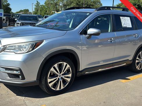 Used 2020 Subaru Ascent Limited w/ Technology Package AWD/4WD image 3