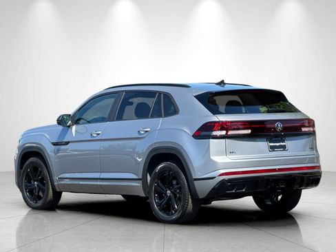 New 2026 Volkswagen Atlas Cross Sport SEL R-Line AWD/4WD image 3
