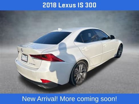 Used 2018 Lexus IS 300 AWD image 3