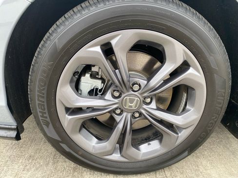 Certified 2025 Honda Accord EX-L image 30