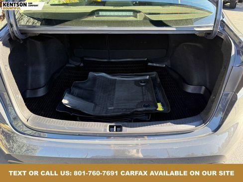 Used 2024 Toyota Corolla LE image 30