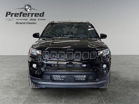 Used 2026 Jeep Compass Limited AWD/4WD image 4