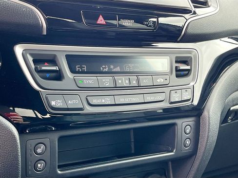 Used 2024 Honda Ridgeline Black Edition image 16