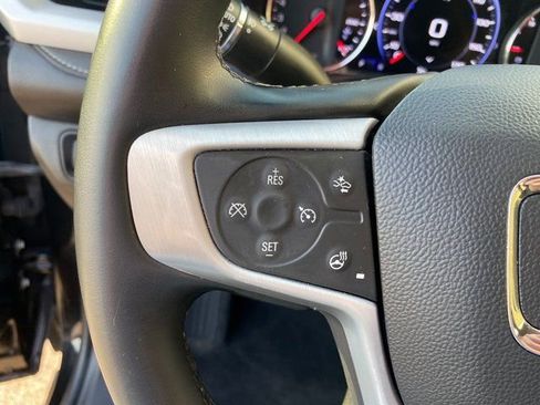 Used 2023 GMC Acadia SLT w/ Technology Package image 30