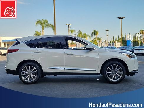 Used 2023 Acura RDX FWD w/ Technology Package image 4