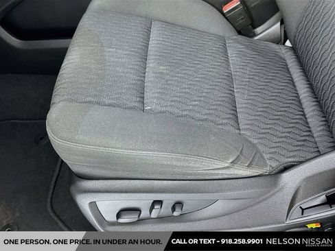 Used 2019 Chevrolet Tahoe LS AWD/4WD image 18