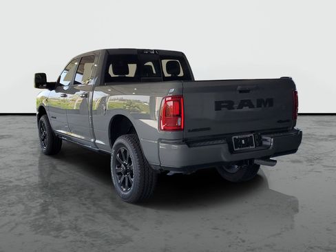 Used 2026 RAM 2500 Laramie AWD/4WD image 3