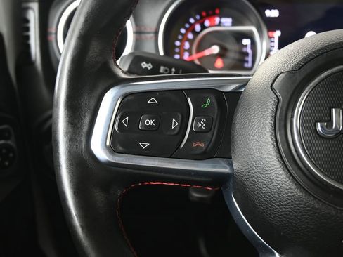 Used 2020 Jeep Wrangler Unlimited Rubicon w/ Quick Order Package 28Y Recon AWD/4WD image 36