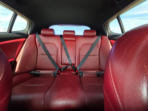 Used 2019 Kia Stinger GT image 28