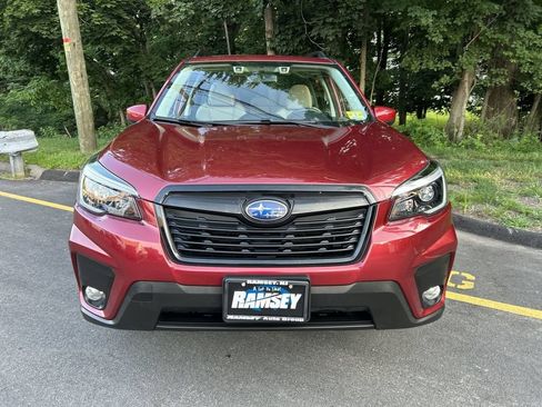 Certified 2021 Subaru Forester Premium AWD/4WD image 3