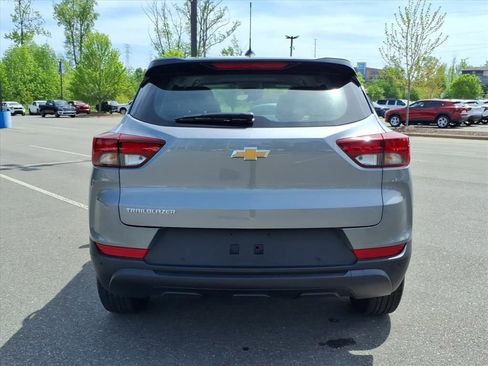 Certified 2023 Chevrolet TrailBlazer LS image 32