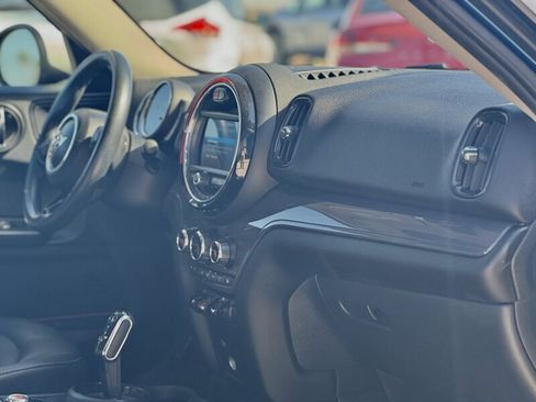 Used 2020 MINI Cooper Countryman image 3