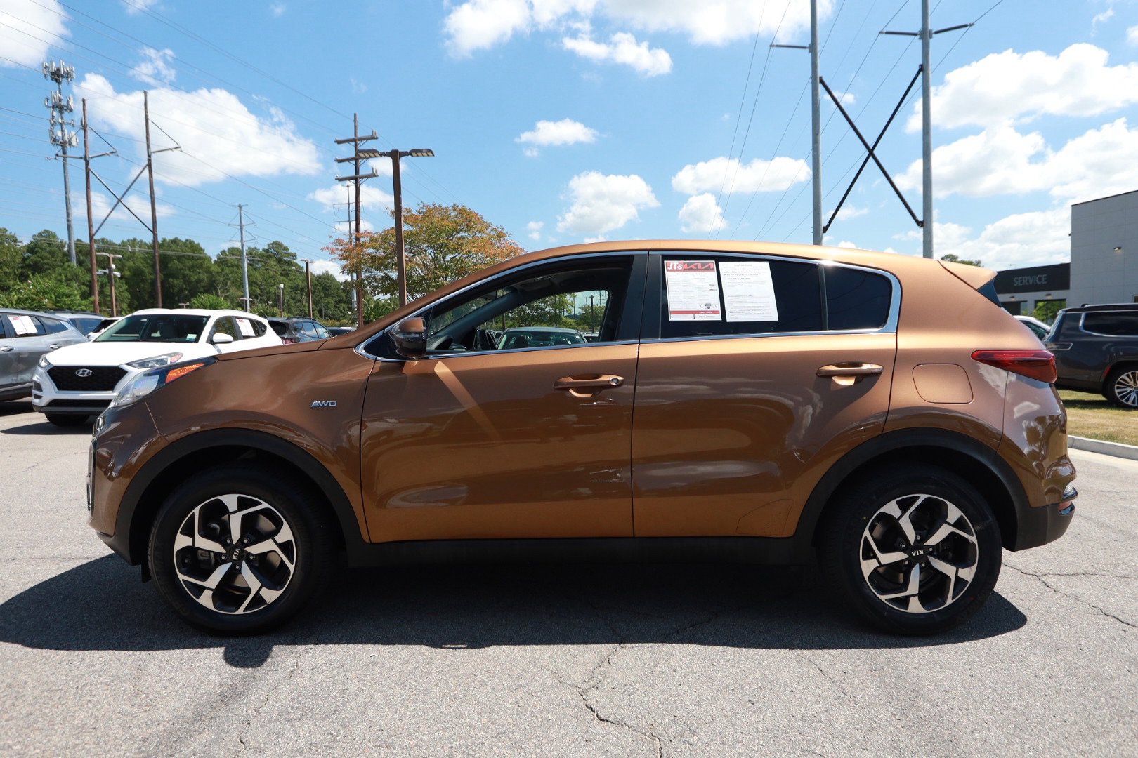 Used 2021 Kia Sportage LX w/ LX AWD Popular Package image 2
