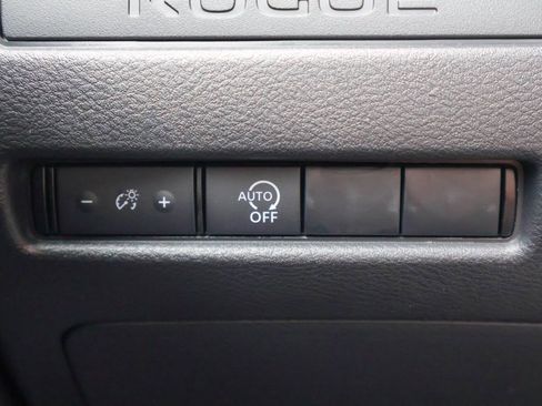 Certified 2026 Nissan Rogue S FWD image 17