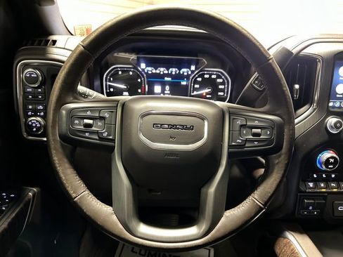 Used 2022 GMC Sierra 2500 Denali AWD/4WD image 14