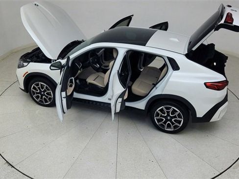 Used 2025 BMW X2 xDrive28i image 84