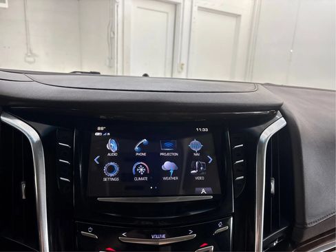 Used 2017 Cadillac Escalade Premium Luxury AWD/4WD image 43