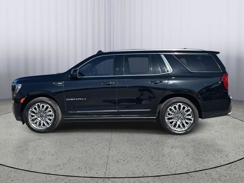 Used 2024 GMC Yukon Denali Ultimate AWD/4WD image 2