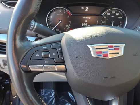 Certified 2023 Cadillac XT4 Luxury w/ Cold Weather Package image 26