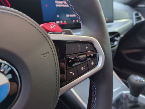 Used 2025 BMW M2 w/ Lighting Package image 20