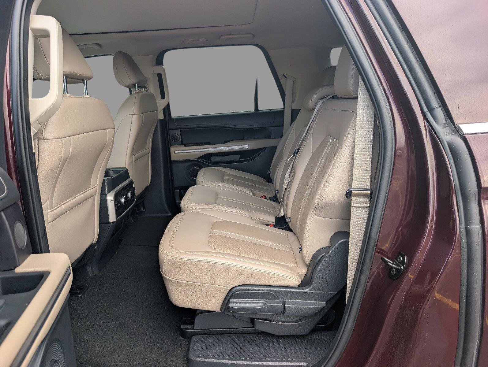 Used 2024 Ford Expedition Max Limited AWD/4WD image 30