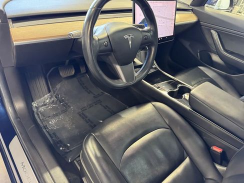Used 2017 Tesla Model 3 Long Range image 9