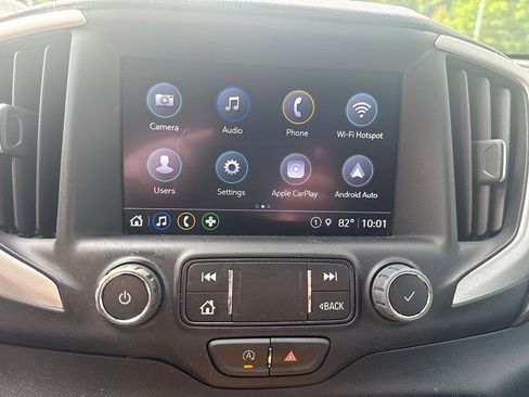 Used 2024 GMC Terrain SLT w/ Tech Package AWD/4WD image 15