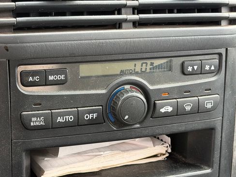 Used 2004 Honda Pilot EX image 17