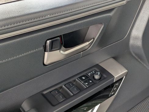 Used 2023 Toyota Tundra Limited image 9