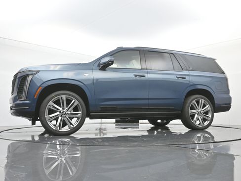 New 2025 Cadillac Escalade Sport Platinum w/ LPO, Floor Liner Package image 16