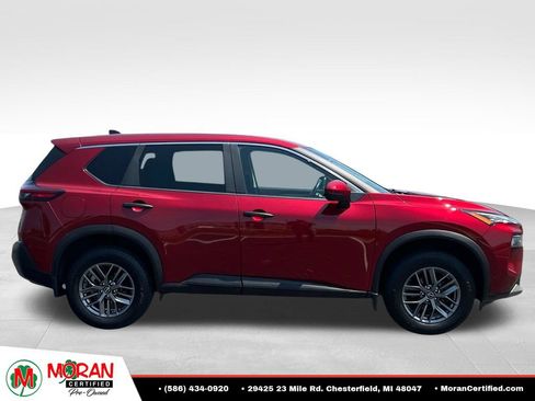 Used 2023 Nissan Rogue S AWD/4WD image 6