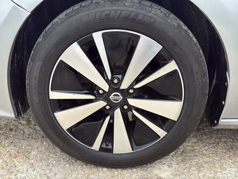 Used 2019 Nissan Altima 2.5 SL FWD image 44