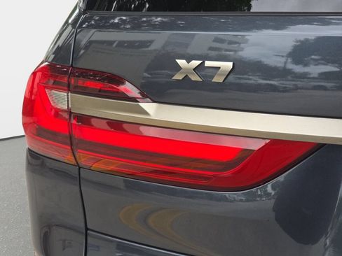 Used 2022 BMW X7 M50i w/ Cold Weather Package AWD/4WD image 29