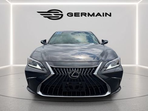 Used 2025 Lexus ES 300h w/ Premium Package FWD image 4
