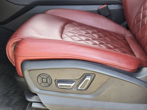 Used 2024 Audi SQ7 Premium Plus image 31