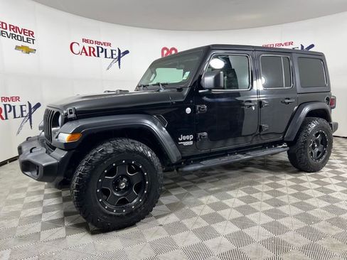 Used 2018 Jeep Wrangler Unlimited Sport S image 3